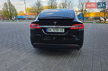 Внедорожник / Кроссовер Tesla Model X 2018 в Ровно