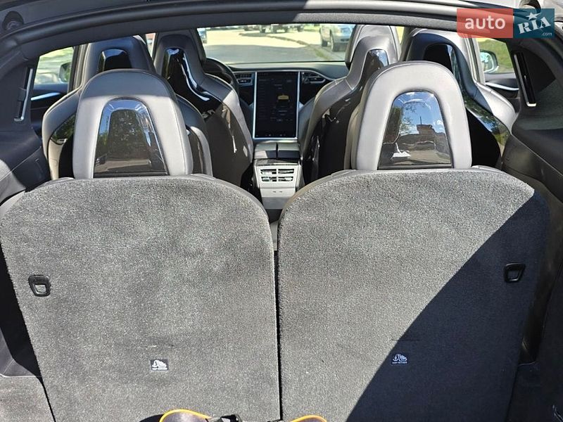Внедорожник / Кроссовер Tesla Model X 2016 в Киеве