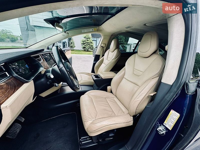 Внедорожник / Кроссовер Tesla Model X 2017 в Одессе