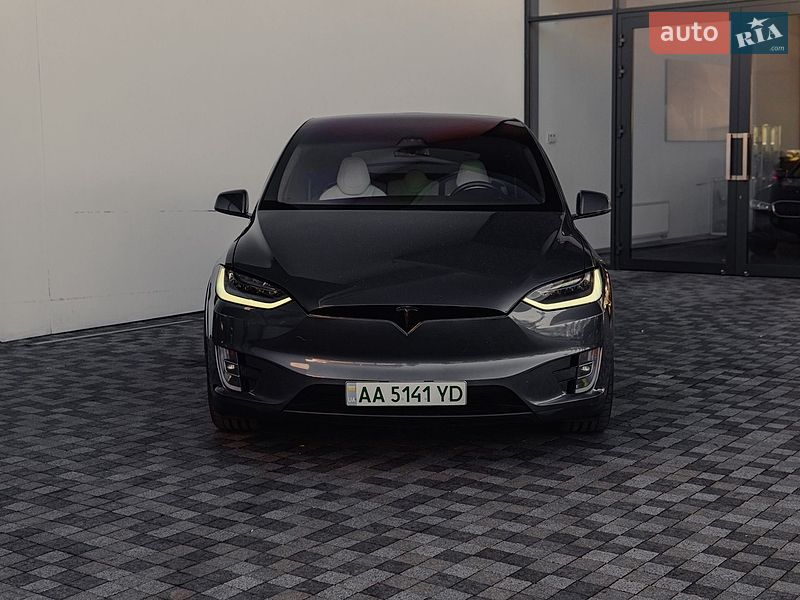 Внедорожник / Кроссовер Tesla Model X 2018 в Киеве