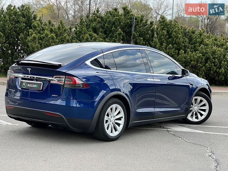 Позашляховик / Кросовер Tesla Model X 2018 в Києві