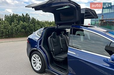 Позашляховик / Кросовер Tesla Model X 2018 в Києві