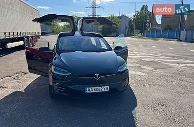 Внедорожник / Кроссовер Tesla Model X 2018 в Киеве