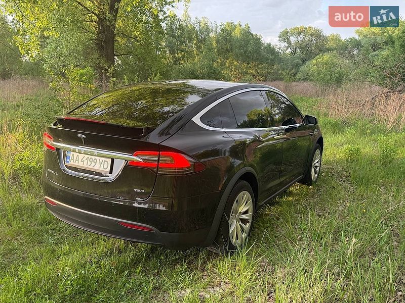 Позашляховик / Кросовер Tesla Model X 2018 в Броварах фото 2 Позашляховик / Кросовер Tesla Model X 2018 в Броварах