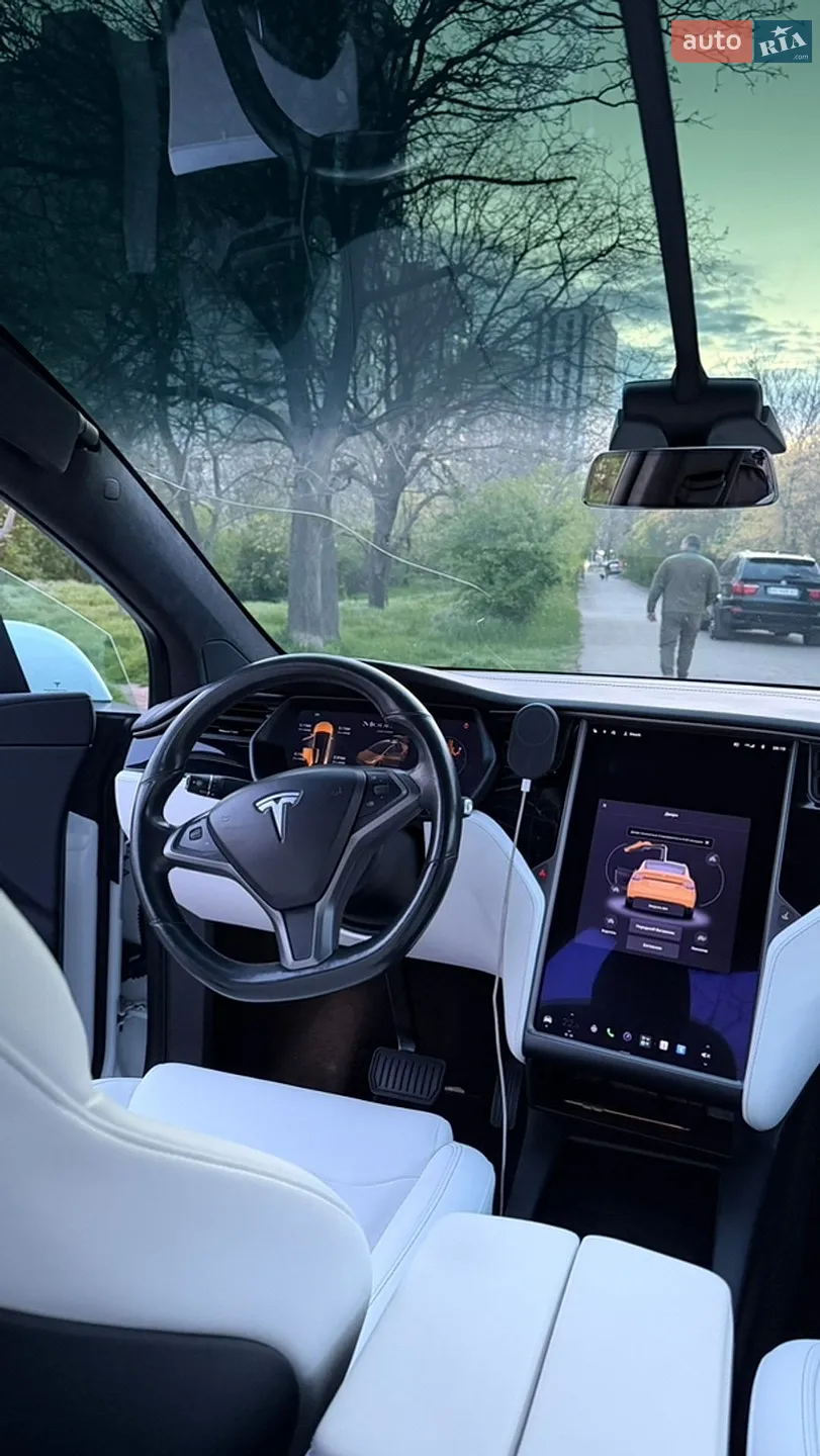 2020 Tesla Model X - мініатюра 3