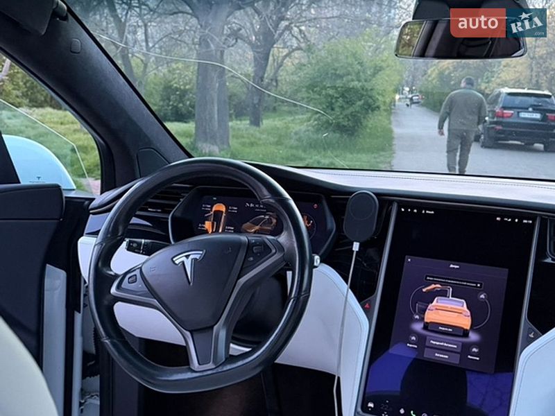 Внедорожник / Кроссовер Tesla Model X 2020 в Одессе