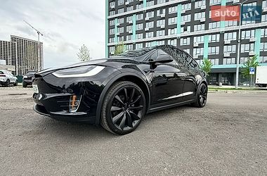 Позашляховик / Кросовер Tesla Model X 2019 в Києві
