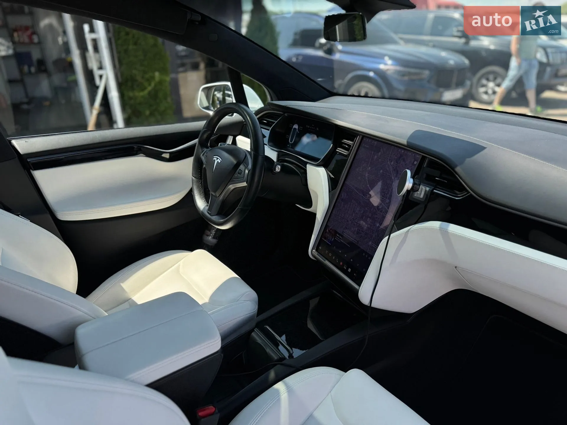 2020 Tesla Model X - мініатюра 24
