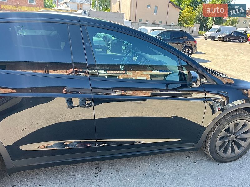 Внедорожник / Кроссовер Tesla Model X 2017 в Львове фото 13 Внедорожник / Кроссовер Tesla Model X 2017 в Львове