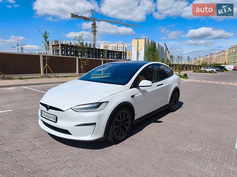 Внедорожник / Кроссовер Tesla Model X 2023 в Киеве