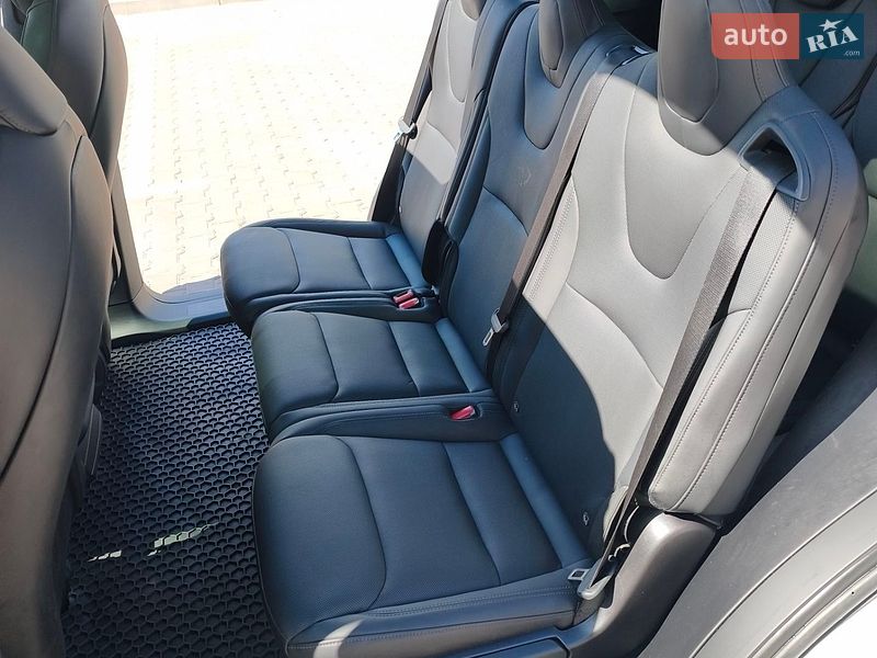 Внедорожник / Кроссовер Tesla Model X 2023 в Киеве