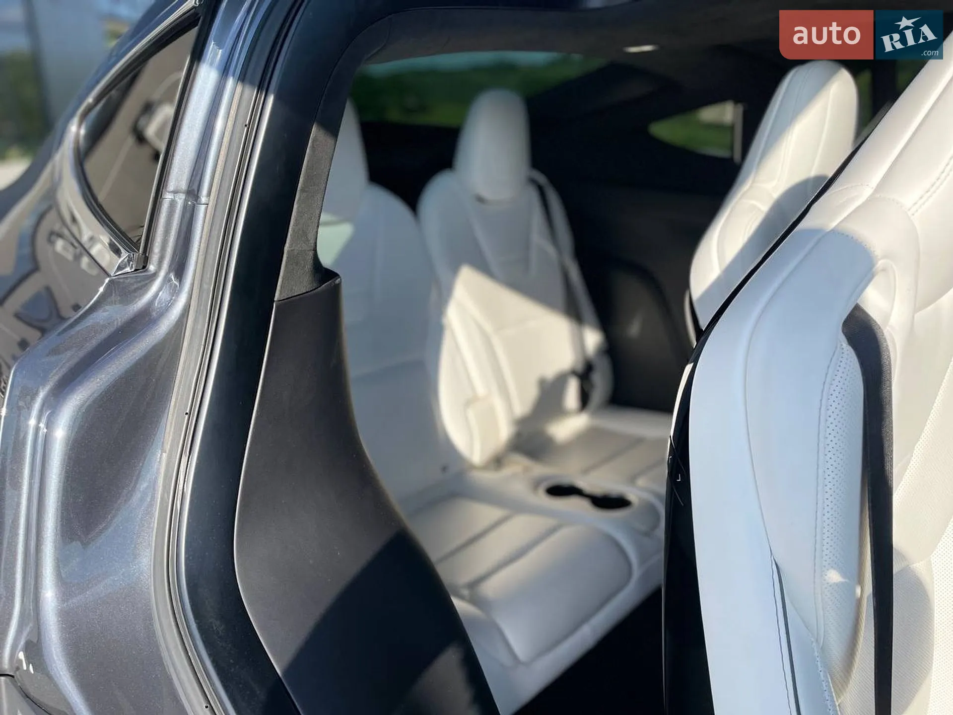 2016 Tesla Model X - мініатюра 13