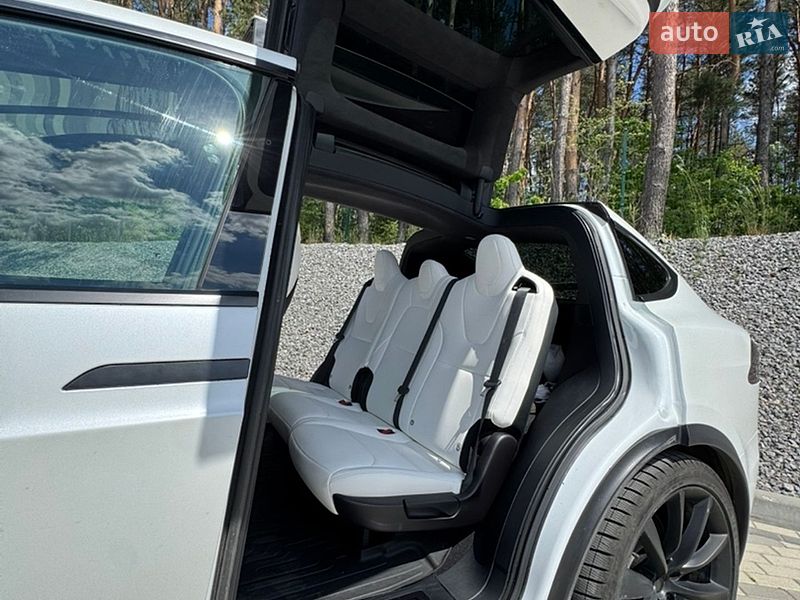 Внедорожник / Кроссовер Tesla Model X 2019 в Львове