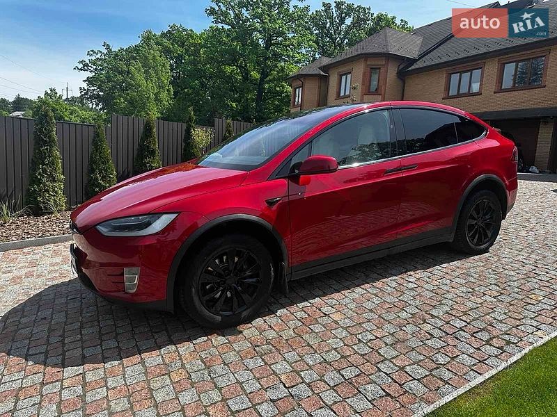 Внедорожник / Кроссовер Tesla Model X 2017 в Тернополе