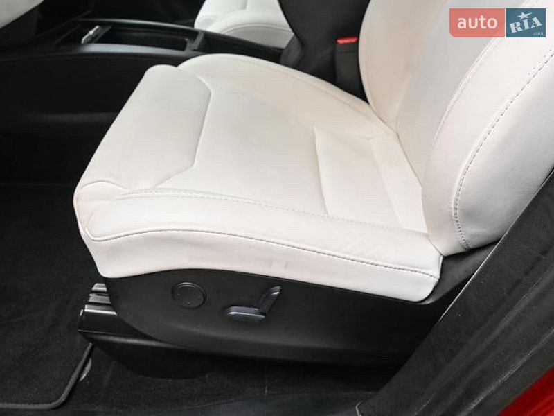 Внедорожник / Кроссовер Tesla Model X 2017 в Тернополе