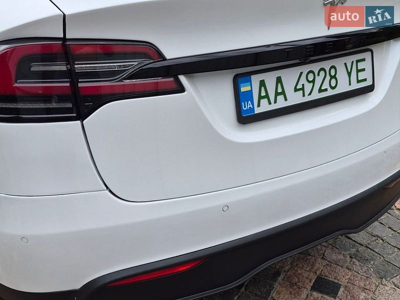 Внедорожник / Кроссовер Tesla Model X 2022 в Киеве