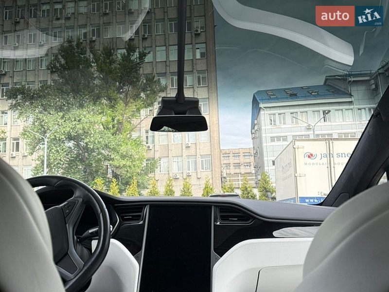 Внедорожник / Кроссовер Tesla Model X 2018 в Днепре