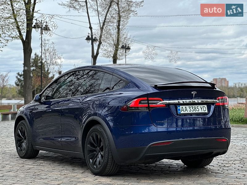 Внедорожник / Кроссовер Tesla Model X 2017 в Киеве