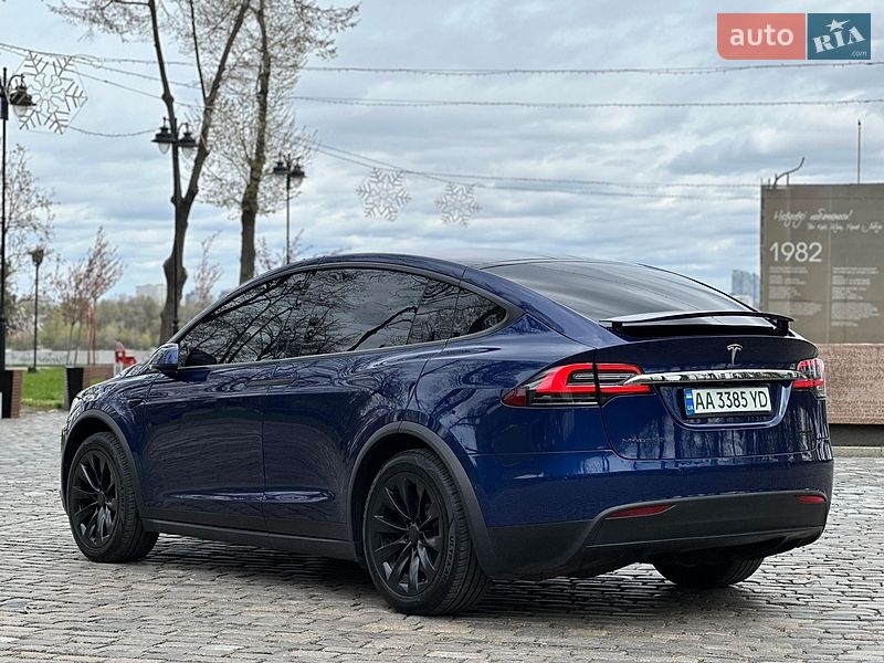 Внедорожник / Кроссовер Tesla Model X 2017 в Киеве