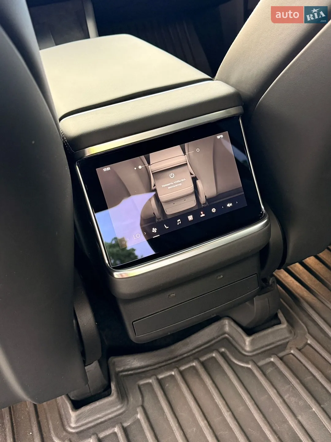 2022 Tesla Model X - мініатюра 30