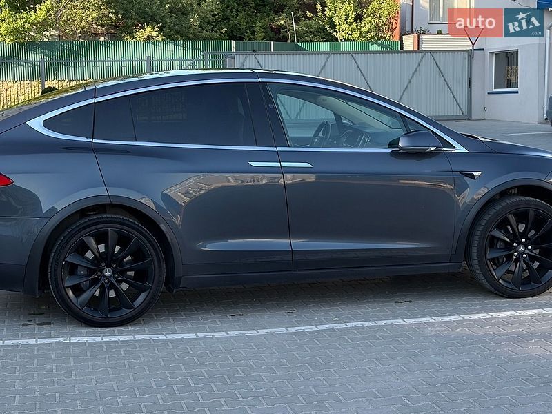 Внедорожник / Кроссовер Tesla Model X 2017 в Тернополе