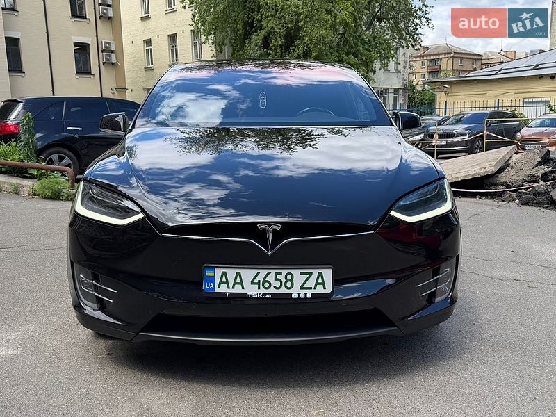 Внедорожник / Кроссовер Tesla Model X 2016 в Киеве