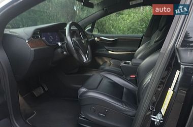 Позашляховик / Кросовер Tesla Model X 2017 в Києві