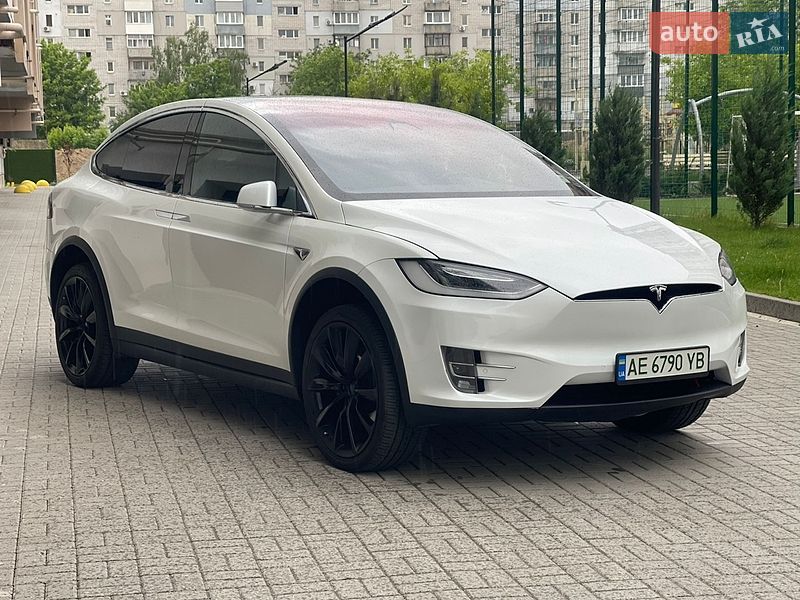 Tesla Model X 2017