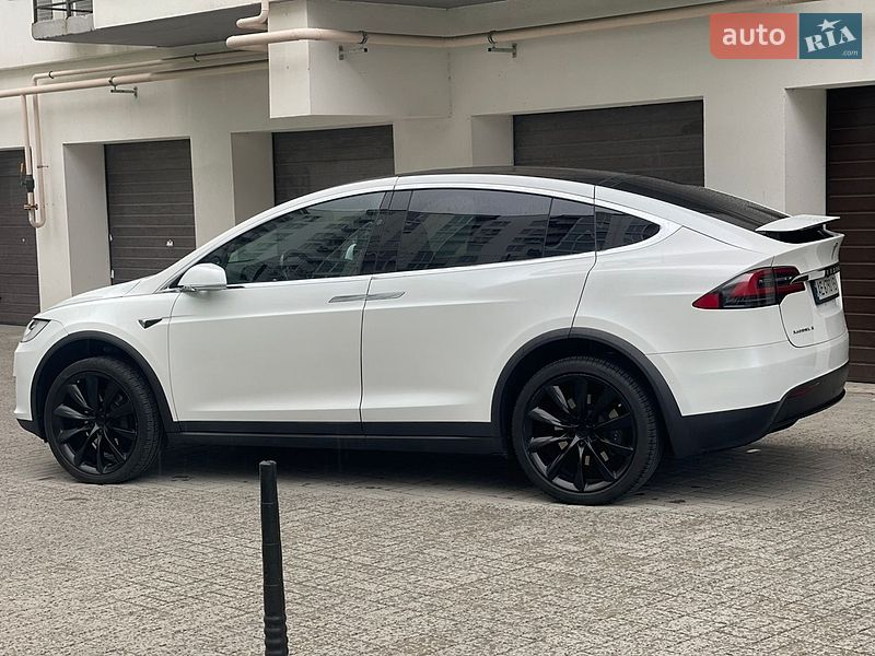 Внедорожник / Кроссовер Tesla Model X 2017 в Днепре