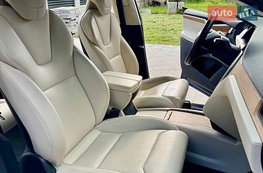 Позашляховик / Кросовер Tesla Model X 2018 в Львові