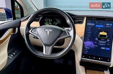 Позашляховик / Кросовер Tesla Model X 2018 в Львові