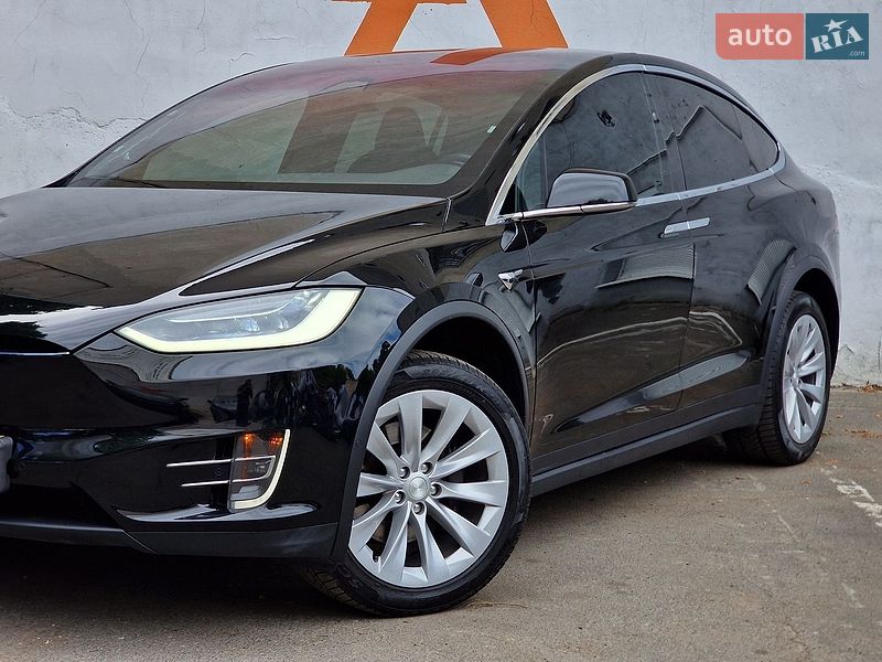 Внедорожник / Кроссовер Tesla Model X 2017 в Одессе