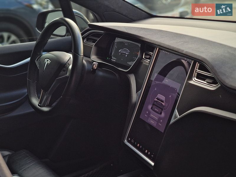 Внедорожник / Кроссовер Tesla Model X 2017 в Одессе