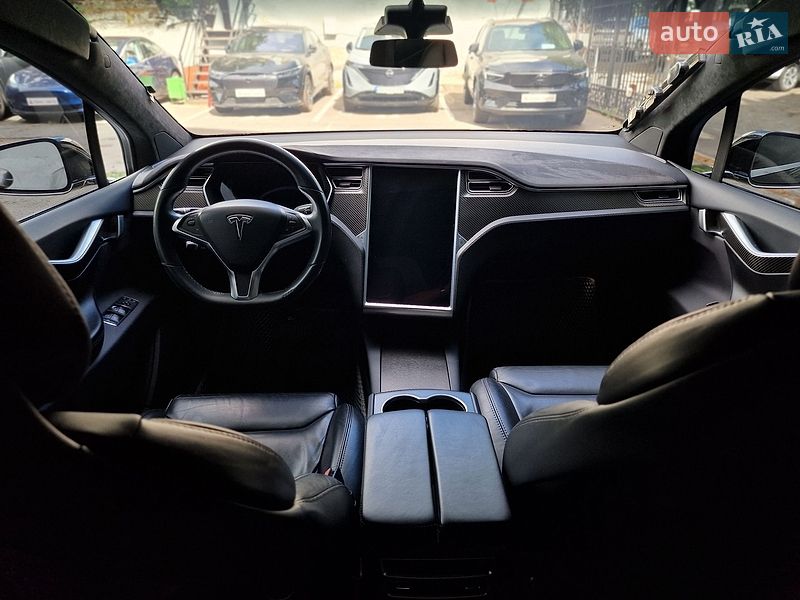 Внедорожник / Кроссовер Tesla Model X 2017 в Одессе