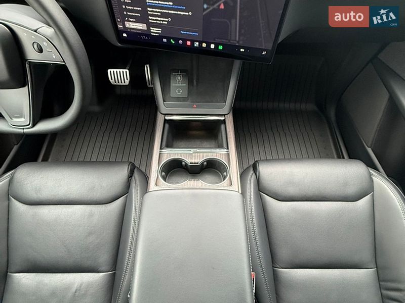 Позашляховик / Кросовер Tesla Model X 2023 в Чернівцях