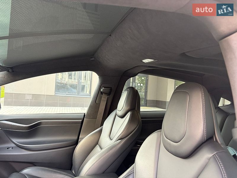 Внедорожник / Кроссовер Tesla Model X 2019 в Киеве