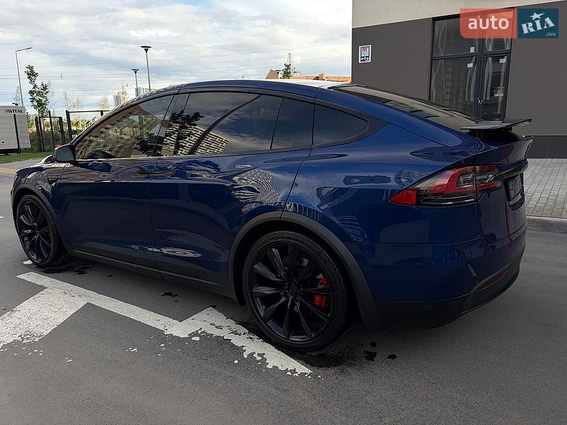 Внедорожник / Кроссовер Tesla Model X 2019 в Киеве
