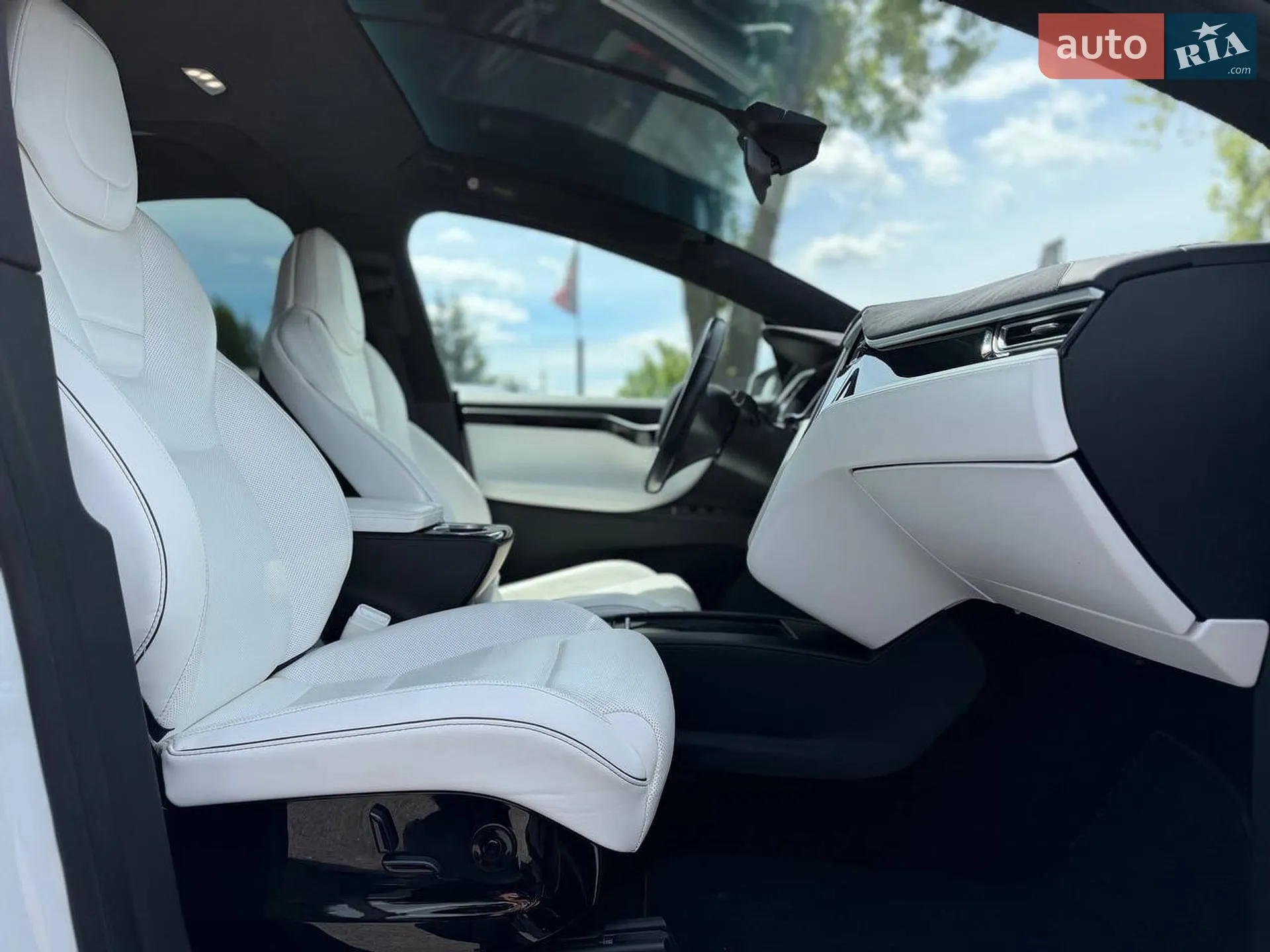 2016 Tesla Model X - мініатюра 29