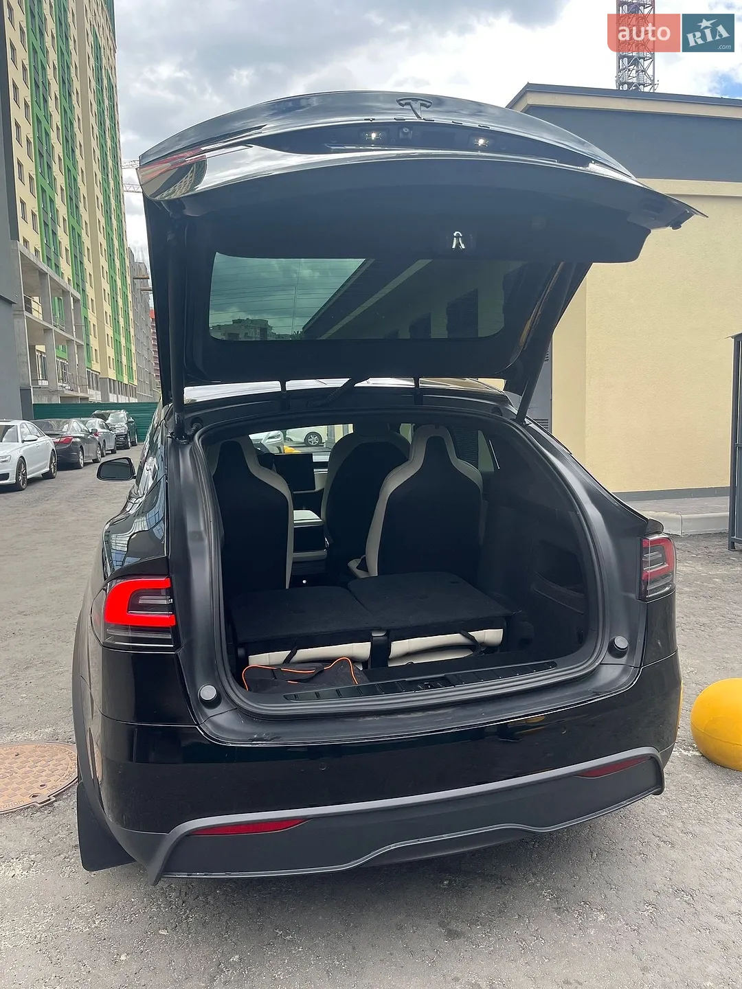2022 Tesla Model X - мініатюра 11