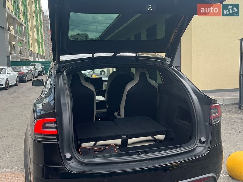 Внедорожник / Кроссовер Tesla Model X 2022 в Киеве