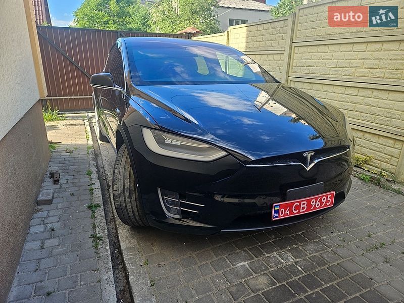 Внедорожник / Кроссовер Tesla Model X 2019 в Львове
