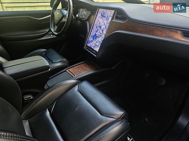 Внедорожник / Кроссовер Tesla Model X 2019 в Львове