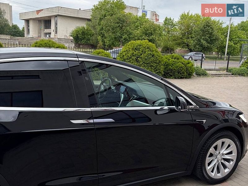 Внедорожник / Кроссовер Tesla Model X 2019 в Луцке фото 9 Внедорожник / Кроссовер Tesla Model X 2019 в Луцке