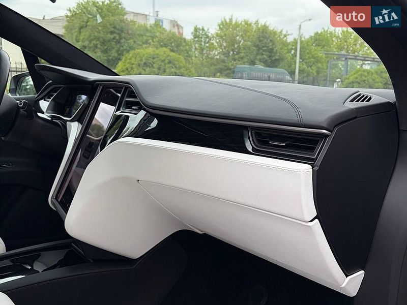 Внедорожник / Кроссовер Tesla Model X 2019 в Луцке фото 37 Внедорожник / Кроссовер Tesla Model X 2019 в Луцке