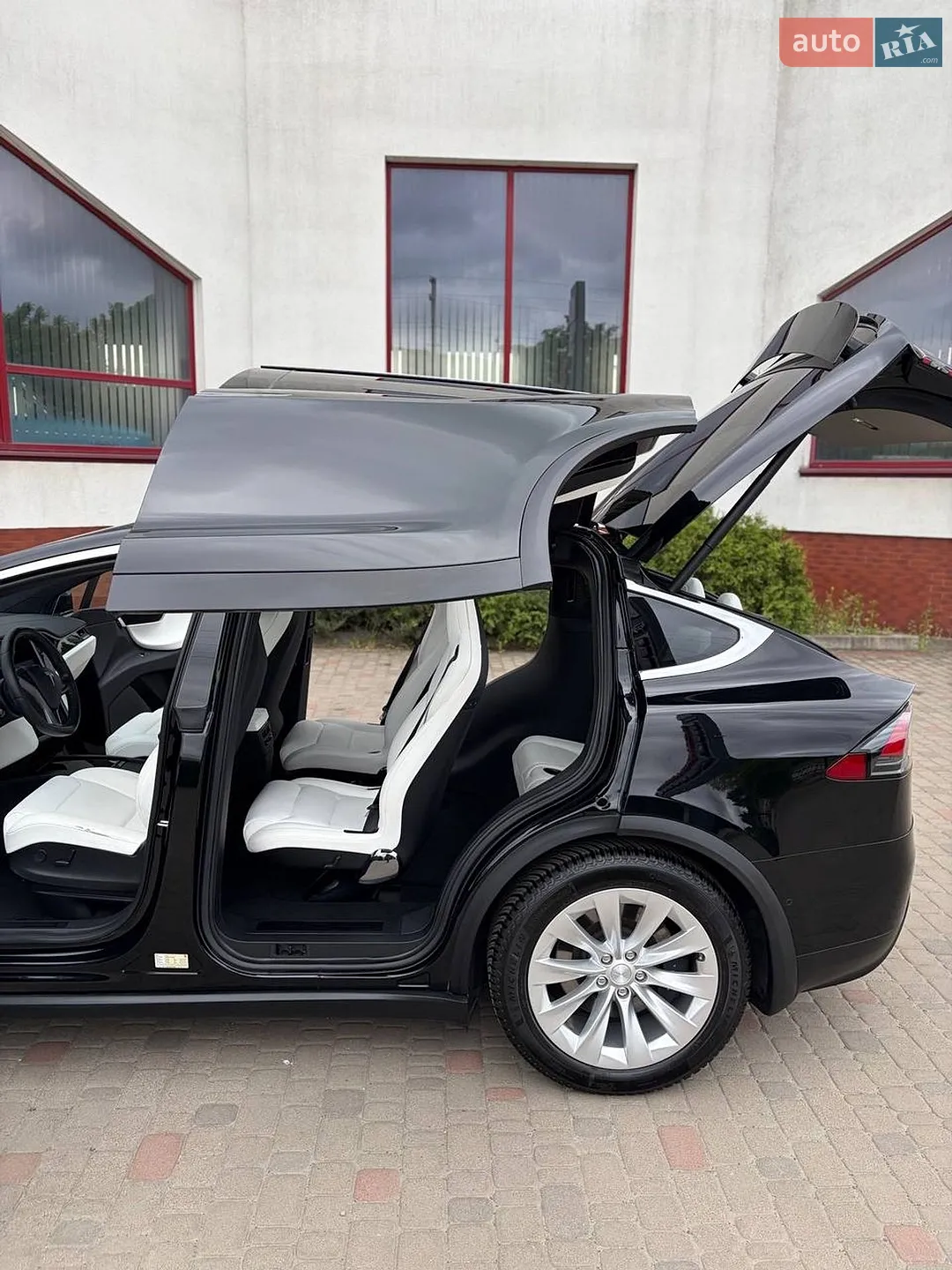 2019 Tesla Model X - мініатюра 64