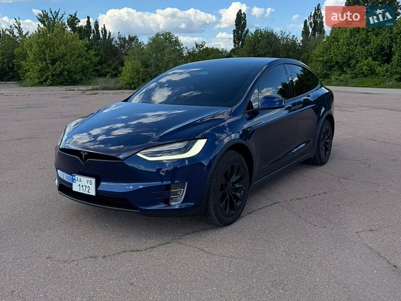 Внедорожник / Кроссовер Tesla Model X 2019 в Прилуках
