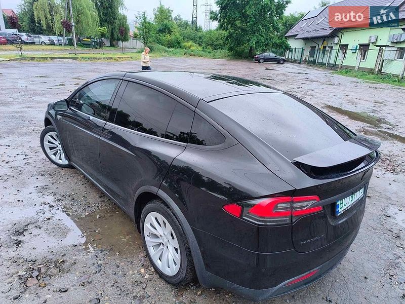 Внедорожник / Кроссовер Tesla Model X 2016 в Львове