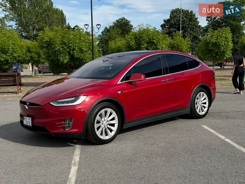 Внедорожник / Кроссовер Tesla Model X 2018 в Запорожье