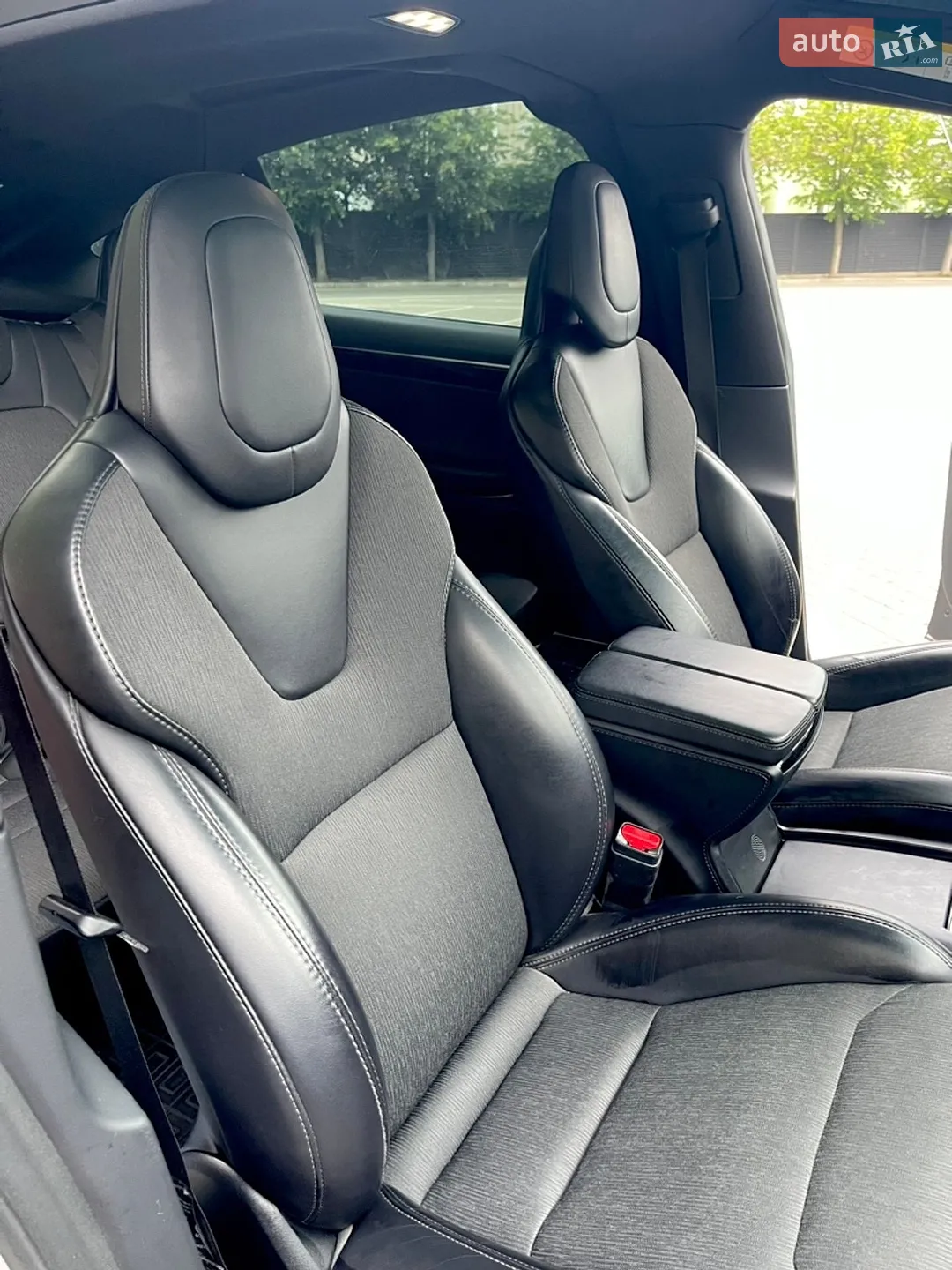 2018 Tesla Model X - мініатюра 17