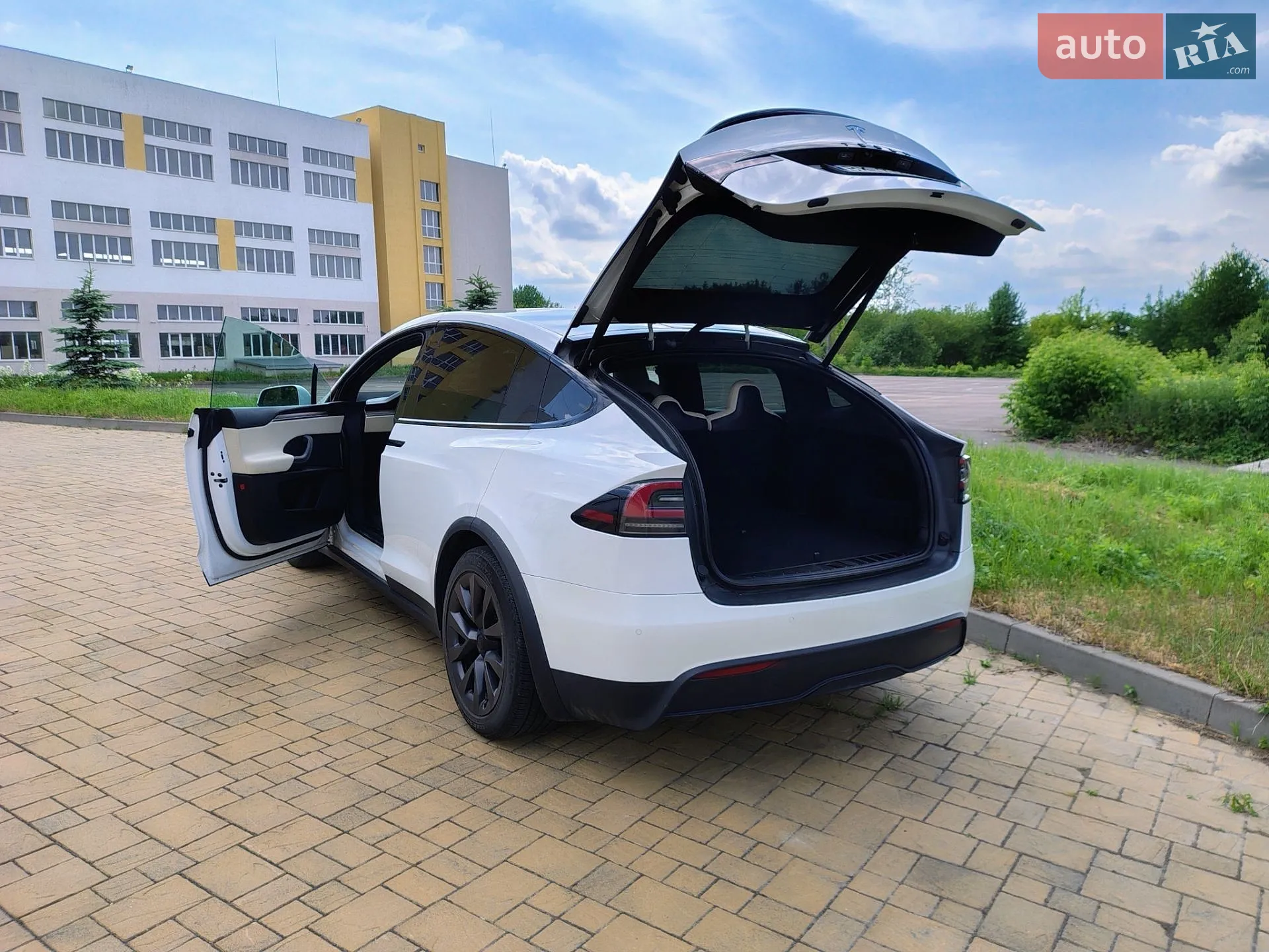 2022 Tesla Model X - мініатюра 6
